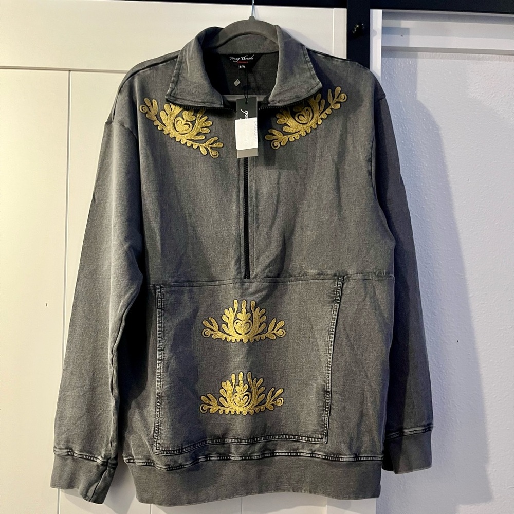 🔥Sale🔥 NWT Gray and Gold Embroidered Sweatshirt
